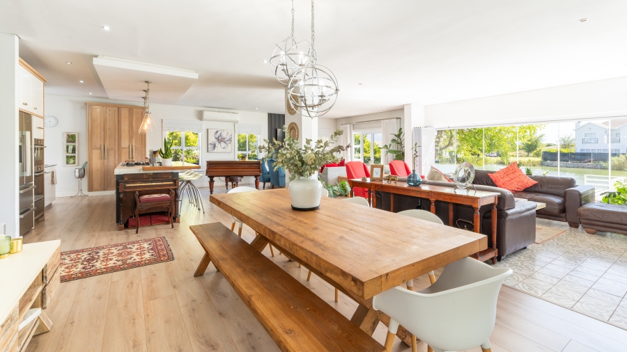 4 Bedroom Property for Sale in Val De Vie Estate Western Cape
